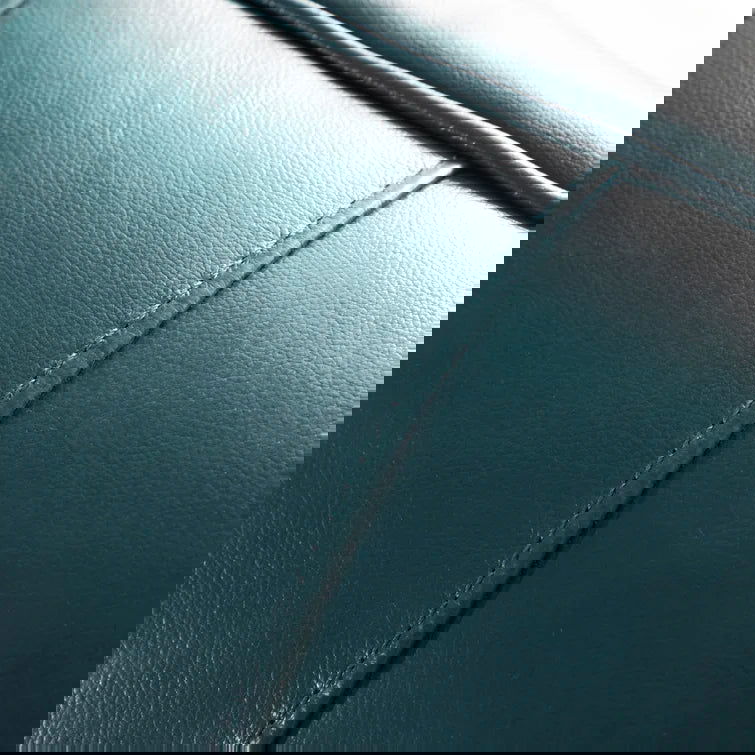 Cornwall 86'' Leather Sofa - Quality, Style, and Functionality for Your Home - Just Home Furniture™